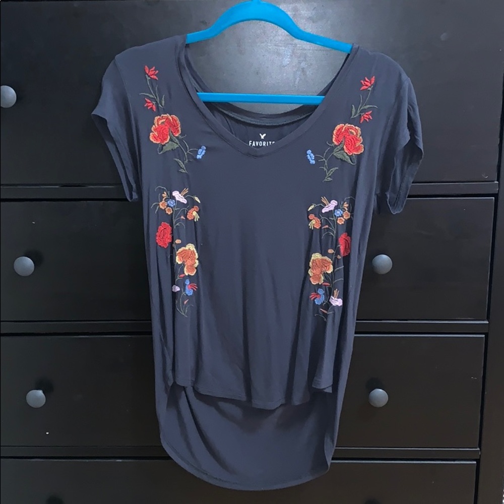 American Eagle Favorite Tee